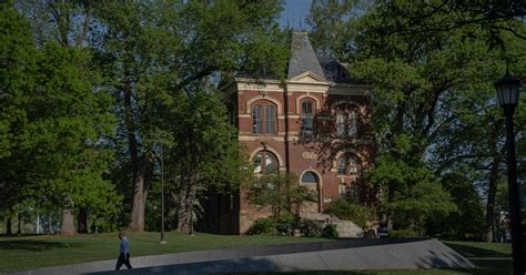 University of Virginia Suspends Tours Criticized for Emphasizing .